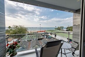 The Globe Hotel Bar and Restaurant