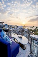 The Globe Hotel Bar and Restaurant