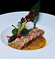 The Globe Hotel Bar and Restaurant