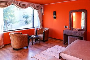 YAKOUT MERZOUGA LUXURY CAMP