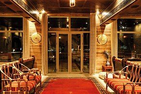 YAKOUT MERZOUGA LUXURY CAMP