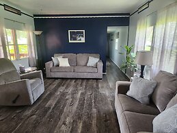 Quiet & Cozy Cottonwood Cottage in Scotia