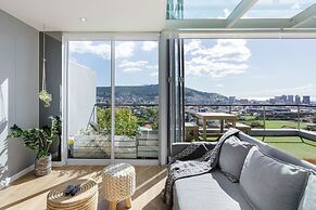 Modern, Chic Penthouse With Mountain, City Sea Views