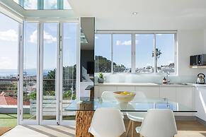 Modern, Chic Penthouse With Mountain, City Sea Views