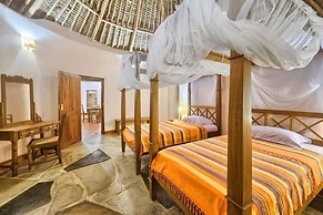 Tiwani Sunset, a Little Piece of Eden