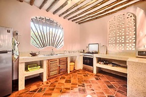 Tiwani Sunset, a Little Piece of Eden