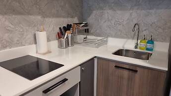 B207-hi-ended Pool Access 1br 300m 2 Ao Nang Beach