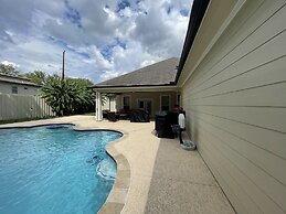 IAH SPHERIC Mini-mansion