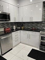 IAH SPHERIC Mini-mansion