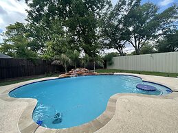 IAH SPHERIC Mini-mansion