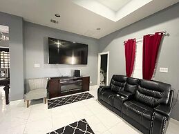 IAH SPHERIC Mini-mansion