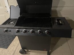 IAH SPHERIC Mini-mansion