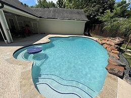 IAH SPHERIC Mini-mansion