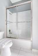 IAH SPHERIC Mini-mansion