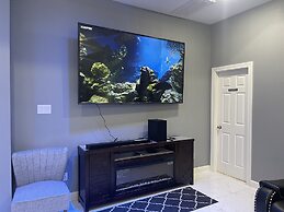 IAH SPHERIC Mini-mansion