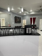 IAH SPHERIC Mini-mansion