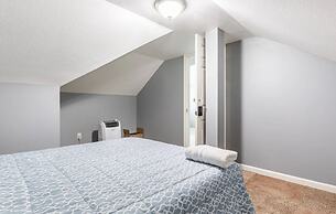 IAH SPHERIC Mini-mansion