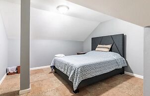 IAH SPHERIC Mini-mansion