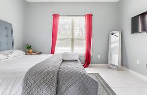 IAH SPHERIC Mini-mansion