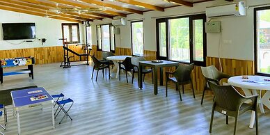 Kashmir Holiday Resort