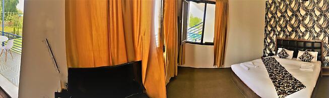 Kashmir Holiday Resort