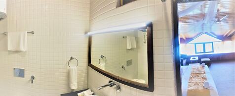 Kashmir Holiday Resort