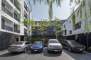 Lilit Bang Lumphu Hotel