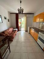 Green Apartment for 3