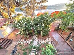 Green Apartment for 3