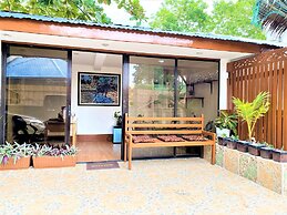 Marina Breeze Resort