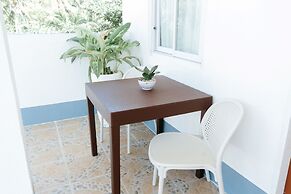 Marina Breeze Resort