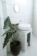 Marina Breeze Resort