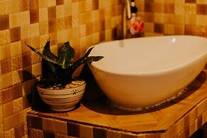 Marina Breeze Resort