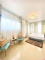 Marina Breeze Resort