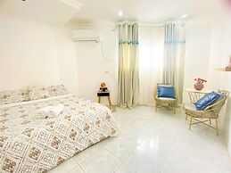 Marina Breeze Resort