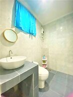 Marina Breeze Resort