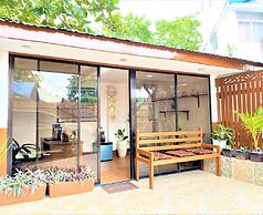 Marina Breeze Resort