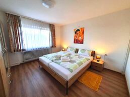 Comfortable Flat in Gorwihl With Balcony