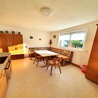 Comfortable Flat in Gorwihl With Balcony