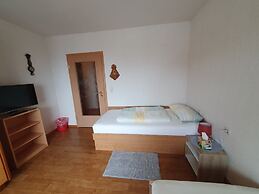 Comfortable Flat in Gorwihl With Balcony