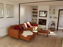 Belvilla by OYO Casa Osita