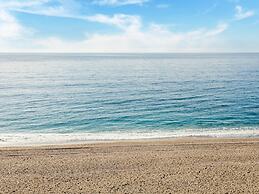 Belvilla by OYO Casa Osita