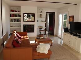 Belvilla by OYO Casa Osita