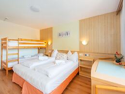 Holiday Apartment for Groups in Oberau