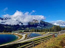 Plush Apartment With Mountain Views
