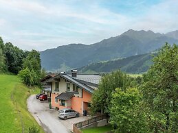 Top Holiday Apartment in Piesendorf