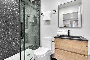 Deluxe Suites Downtown Montreal