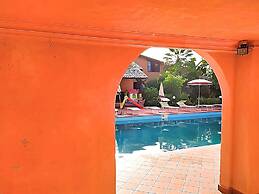 Belvilla by OYO Appealing Apartment With Pool