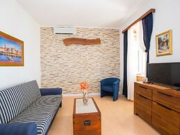 Apartments Vidak - One Bedroom Apartment With Terrace and Sea View -