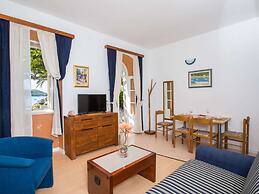 Apartments Vidak - One Bedroom Apartment With Terrace and Sea View -